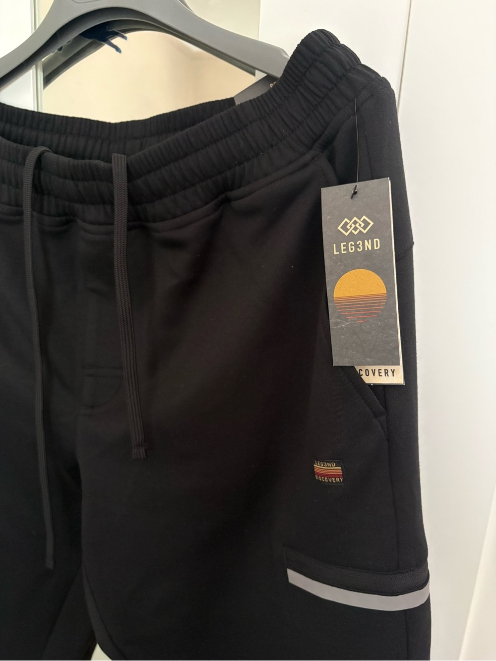 Leg3nd Men’s Discovery Straight Leg Pants- Size Medium - Picture 2 of 7
